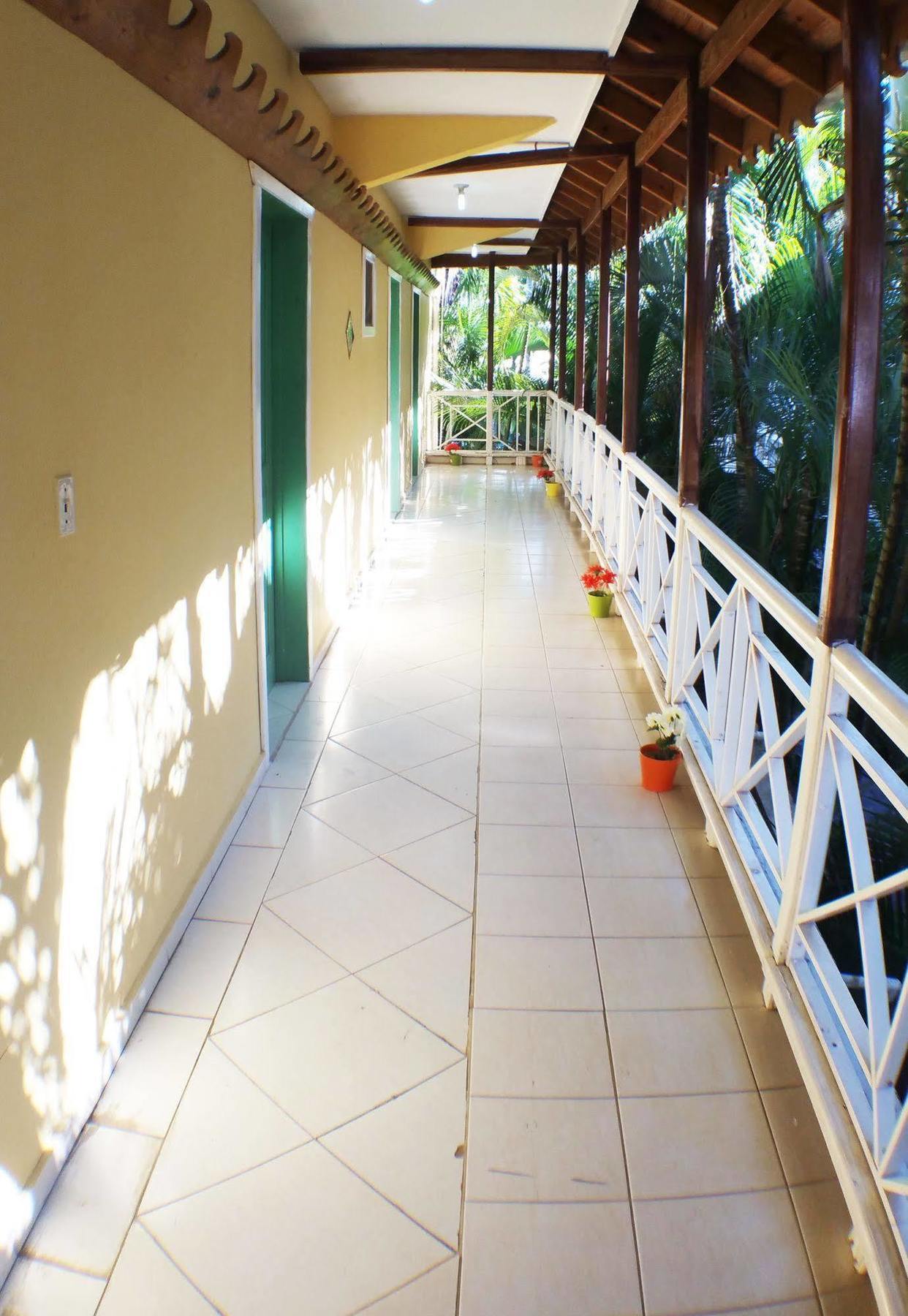 Hotel Los Pinos Las Terrenas Esterno foto